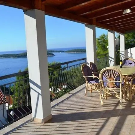 Apartment Studio Fur 5 Personen Ca 125 Qm In Hvar, Dalmatien Mitteldalmatien Hvar Town